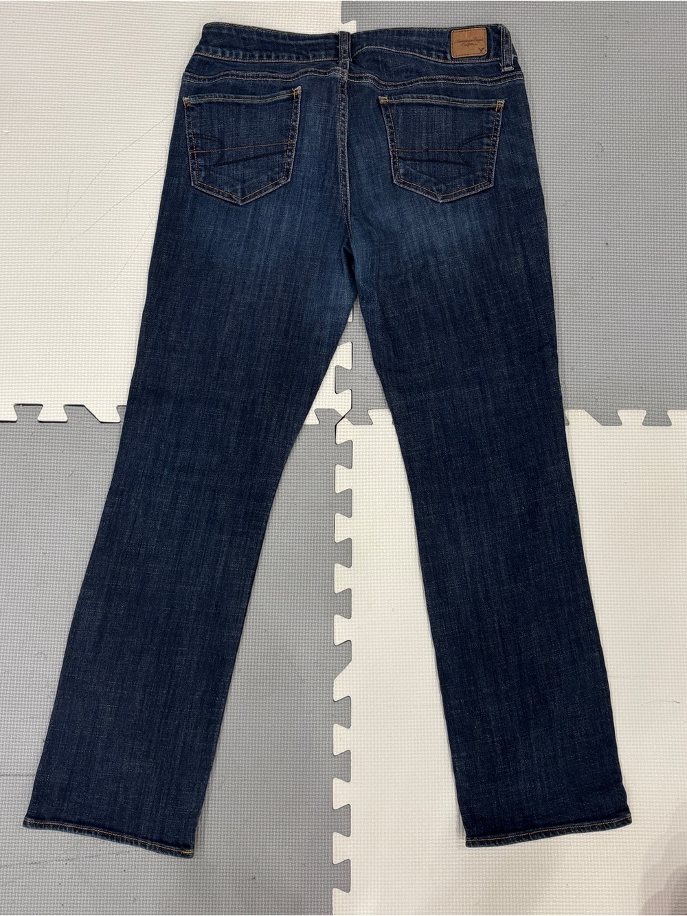 American Eagle Outfitters Women’s Indigo Straight-Leg Jeans - Picture 10 of 10